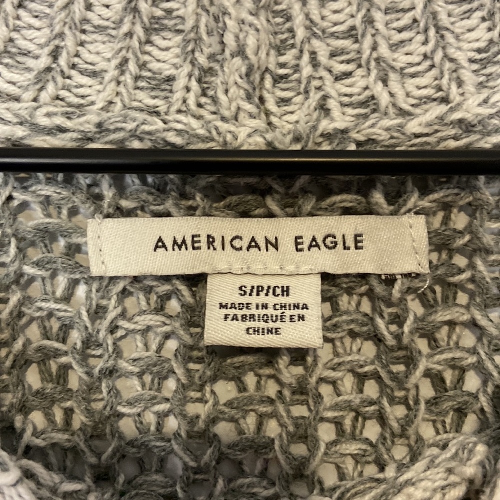 American Eagle Outfitters Oversized Loose Knit Stripe Crewneck Cardigan Small - Picture 4 of 6